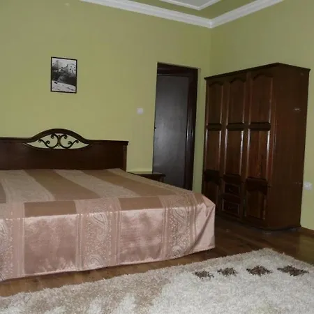 Фемили Хотел Булгари * Melnik (Blagoevgrad)