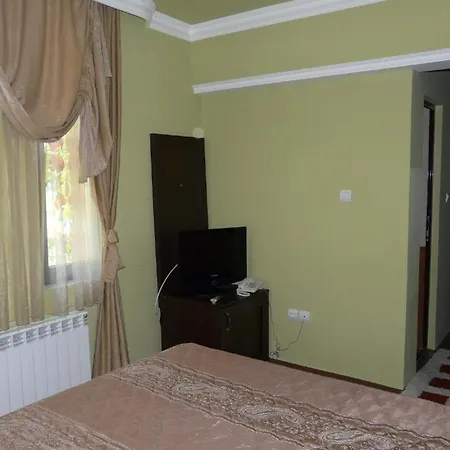 Resort Фемили Хотел Булгари *